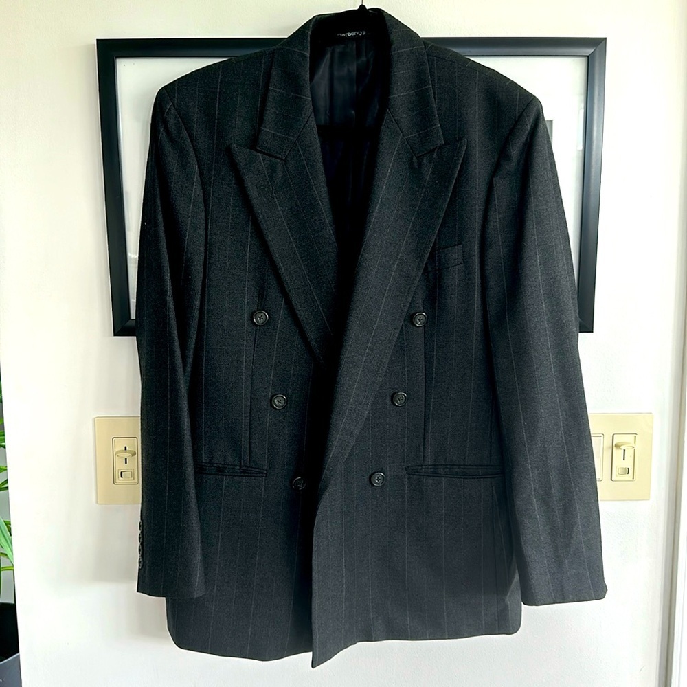Mens vintage Burberry’s charcoal gray pinstripe blazer sports coat 52R